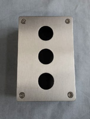 Stalowa obudowa natynkowa do przycisków sterowniczych GQ