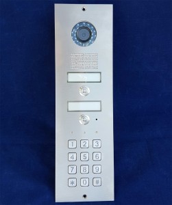 Panel stalowy do wideodomofonu, z szyfratorem