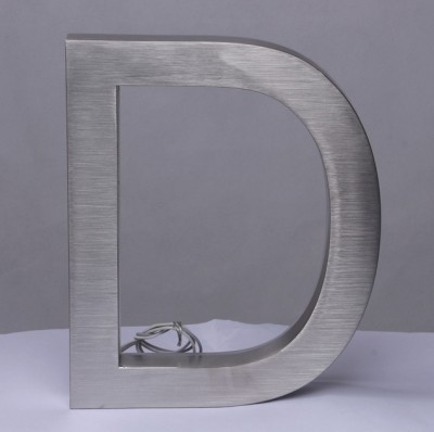 Podświetlana litera 3D na dom - "D"