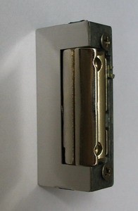 Elektrozaczep DORCAS małogabarytowy z pamięcią i wyłącznikiem 41-2-AaDF, 12V AC/DC