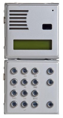 Panel z klawiaturą numeryczną, elektroniczną listą lokatorów i modułem rozmównym Urmet 2Voice 1083/19